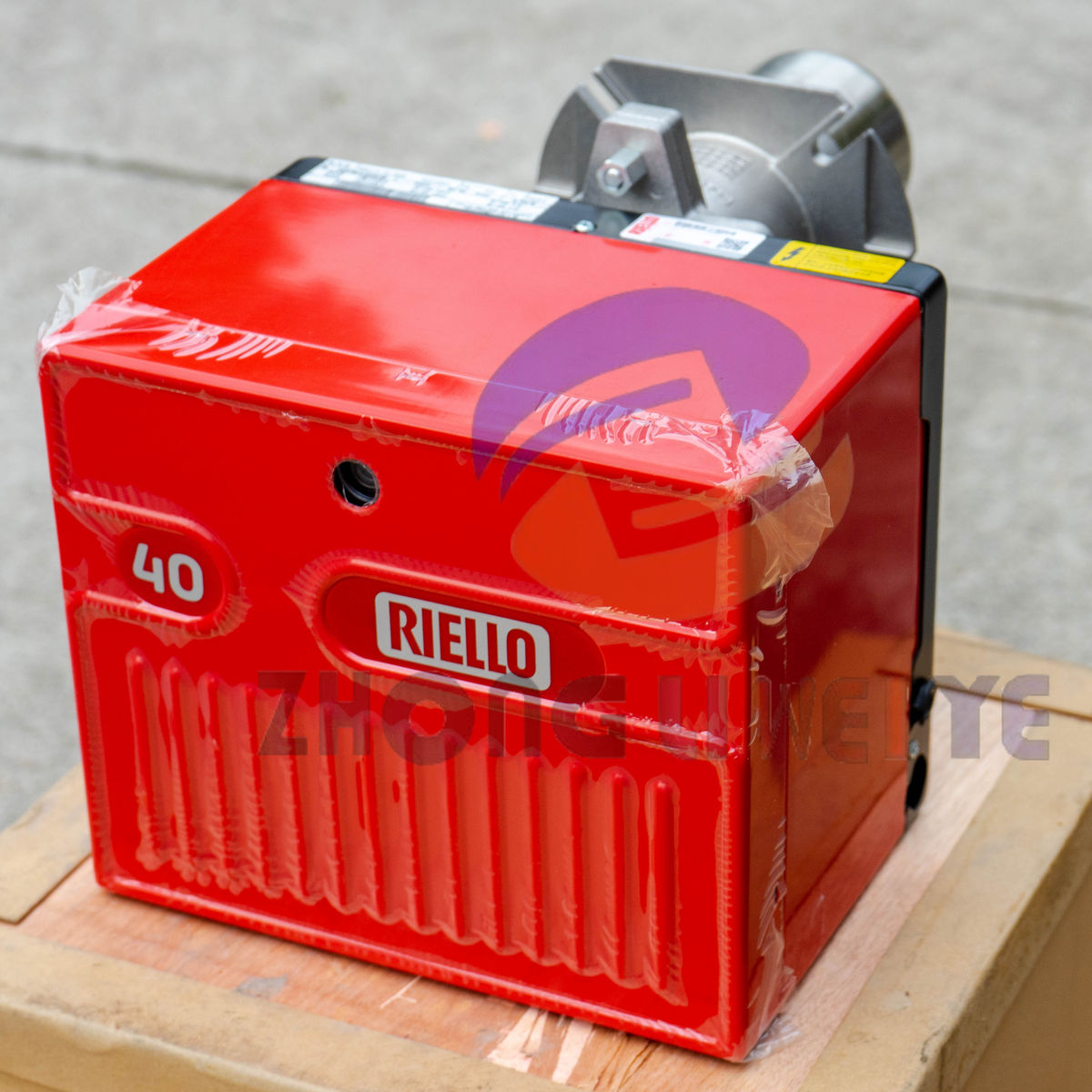 Riello 40 GS5 one-stage gas burner — product photo
